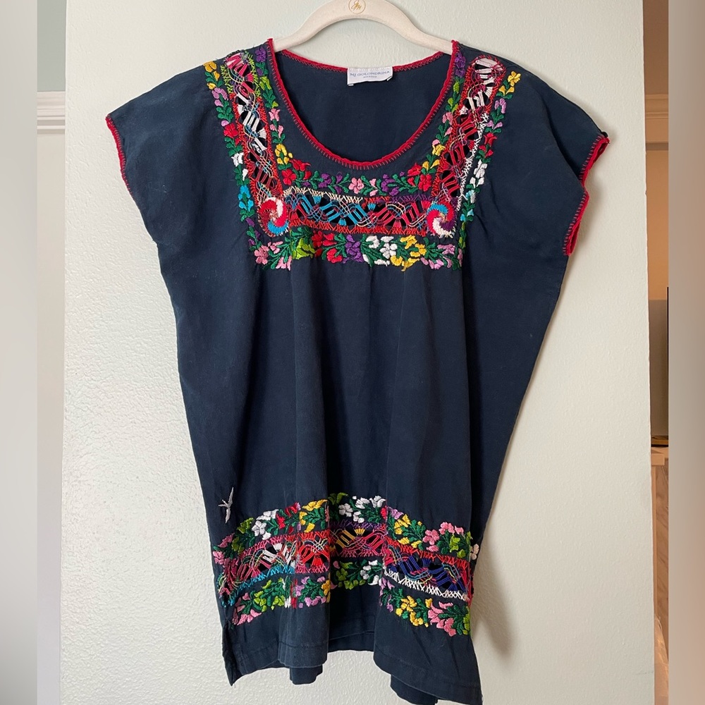 Mi Golondrina navy blue top